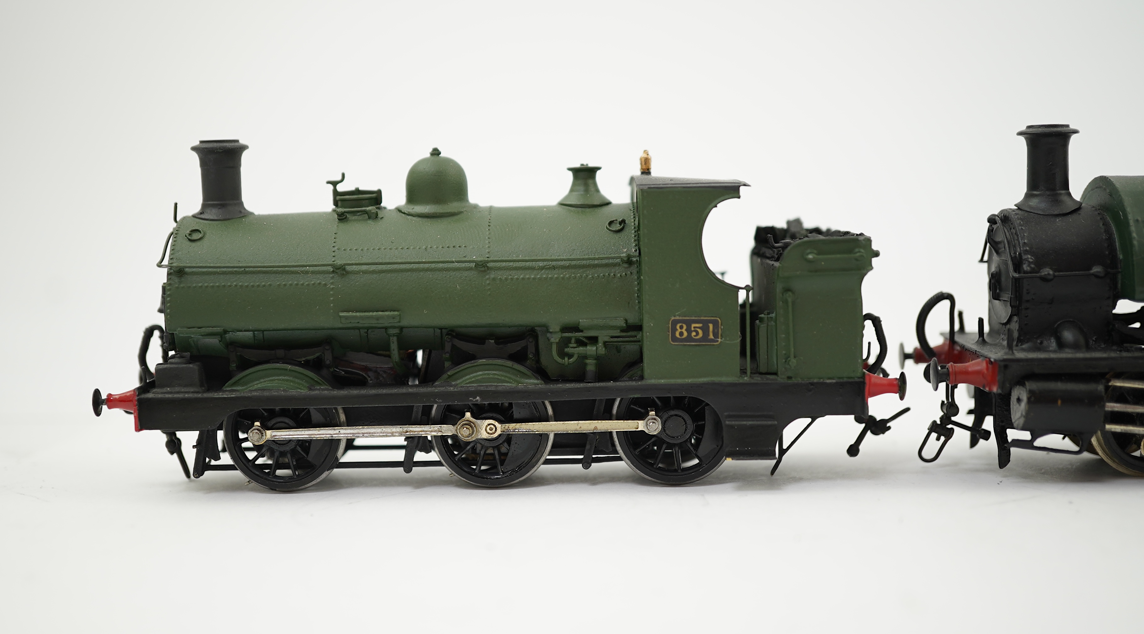 Three 00 gauge brass and white metal kit built GWR saddle tank locomotives; a 1361 class 0-6-0ST, 1362, together with an 850 class 0-6-0ST, 851, and a 727 class 0-6-0ST, 727, constructed, painted and lined to a high stan